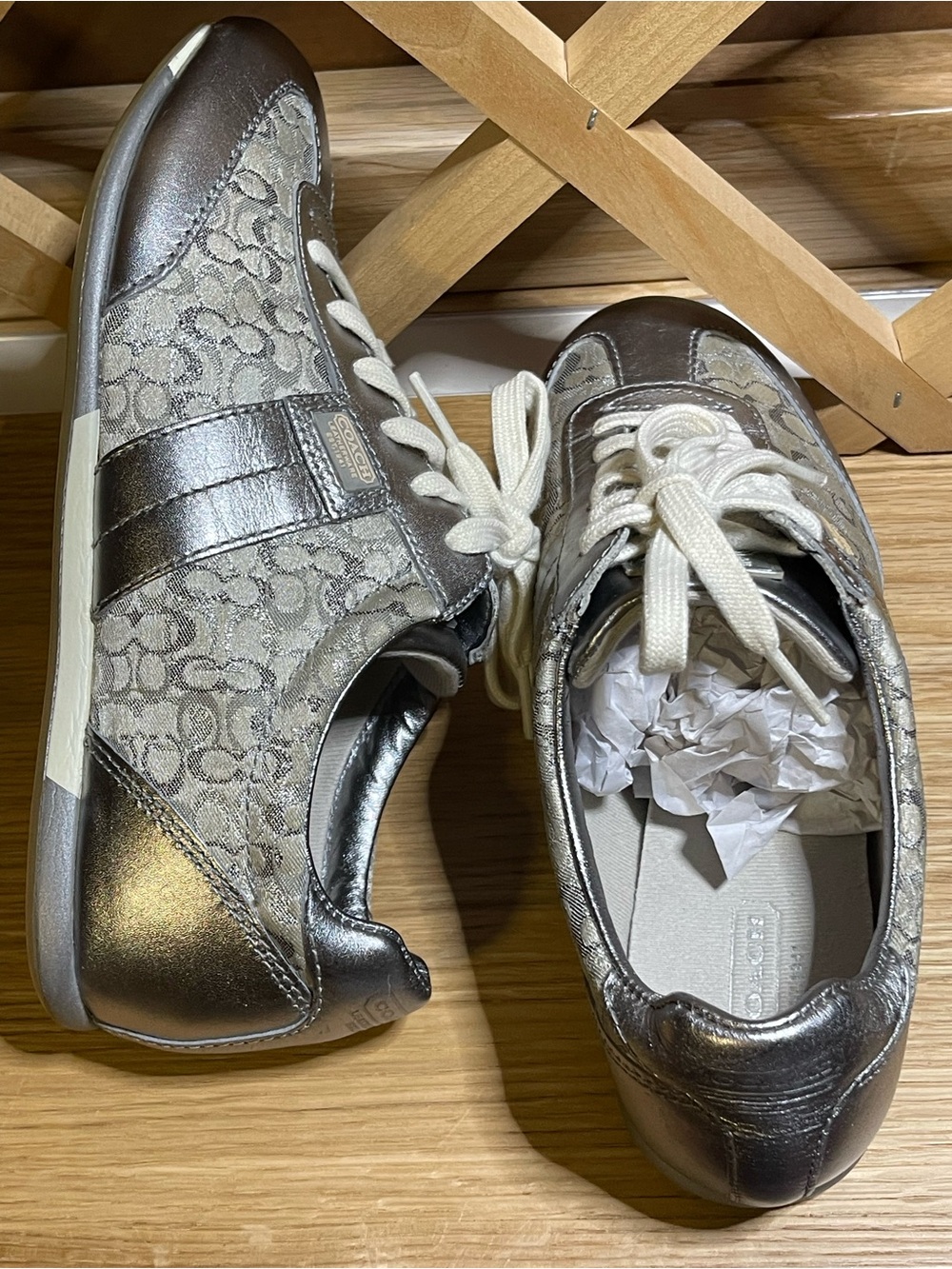 New -Y2K Coach Leatherware EST. 1941 “JOSS” Metallic Silver Leather Sneakers